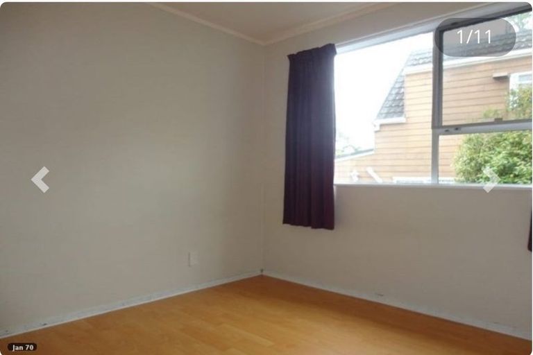 Photo of property in 9/26 Islington Avenue, New Lynn, Auckland, 0600