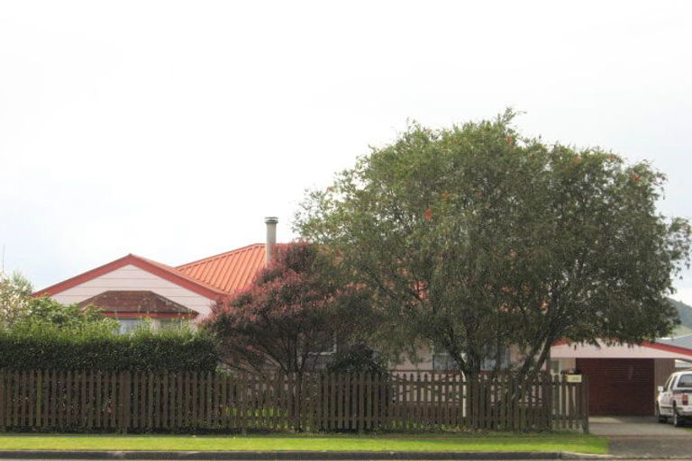 Photo of property in 106 Paramount Parade, Tikipunga, Whangarei, 0112