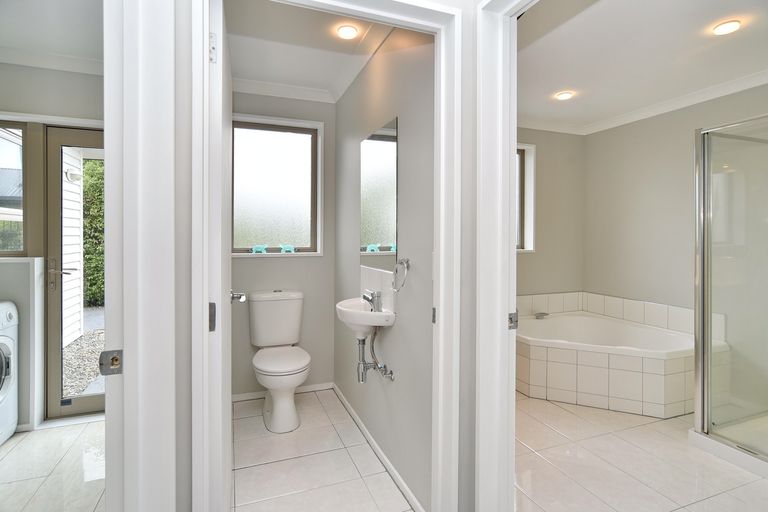 Photo of property in 23 Papaumu Green, Parklands, Christchurch, 8083