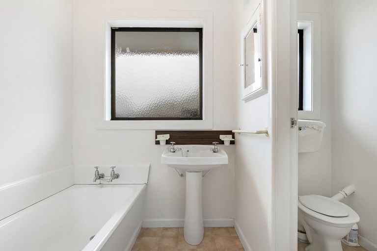 Photo of property in 16a Fenhall Street, Russley, Christchurch, 8042