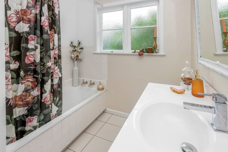 Photo of property in 3/230 Bucklands Beach Road, Bucklands Beach, Auckland, 2012