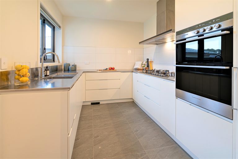 Photo of property in 4 Barker Place, Waikiwi, Invercargill, 9810