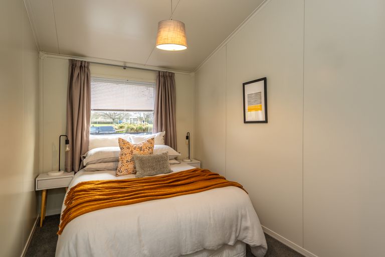 Photo of property in 652c Barbadoes Street, Edgeware, Christchurch, 8013