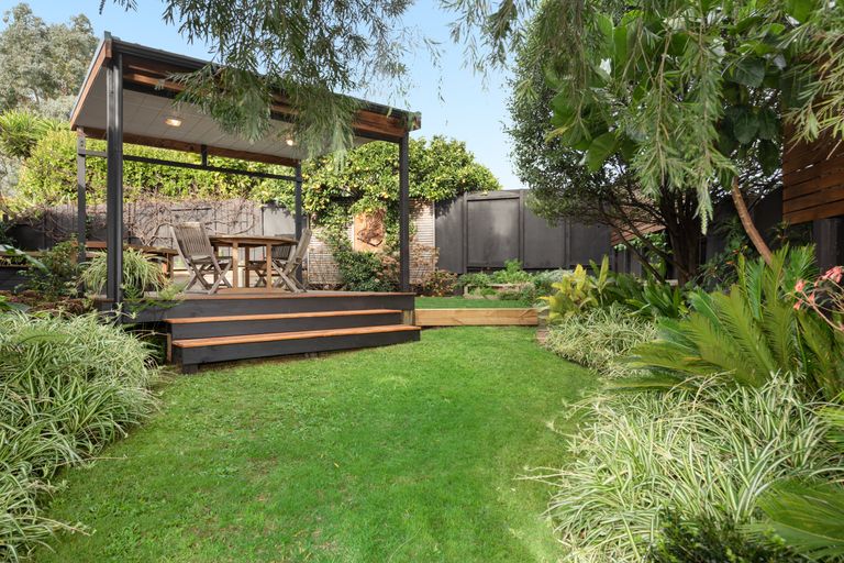 Photo of property in 3 Pamir Place, Welcome Bay, Tauranga, 3112