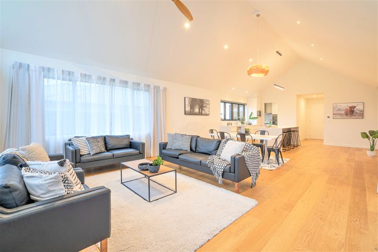 Photo of property in 4 Barker Place, Waikiwi, Invercargill, 9810