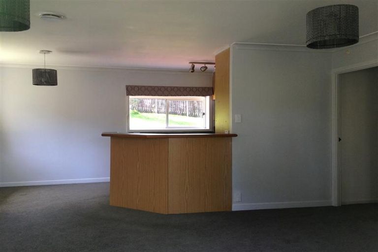 Photo of property in 7 Trengove Place, West Harbour, Auckland, 0618