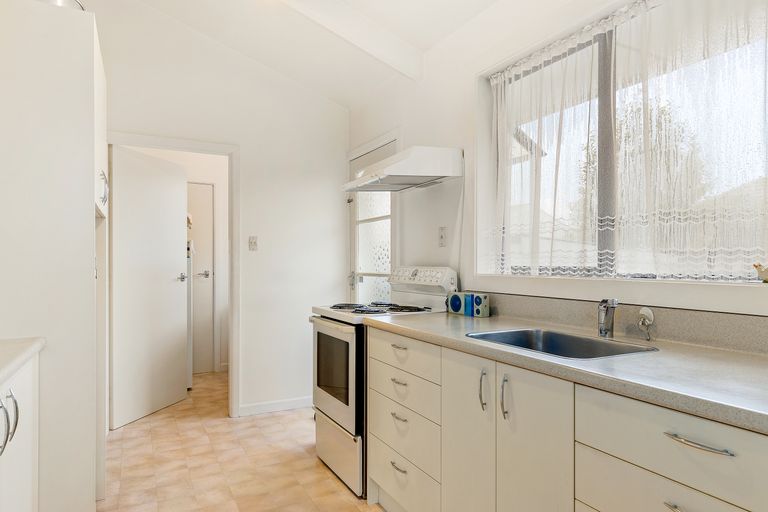 Photo of property in 16a Fenhall Street, Russley, Christchurch, 8042