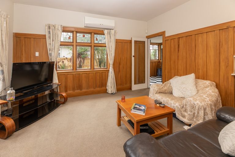 Photo of property in 47 Selwyn Street, Somerfield, Christchurch, 8024