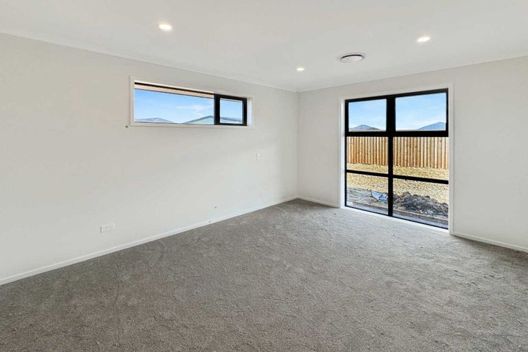 Photo of property in 20 Blue Jacket Drive, Halswell, Christchurch, 8025