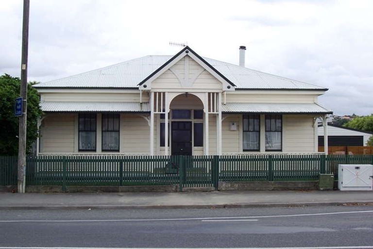 Photo of property in 1 Latham Street, Napier South, Napier, 4110