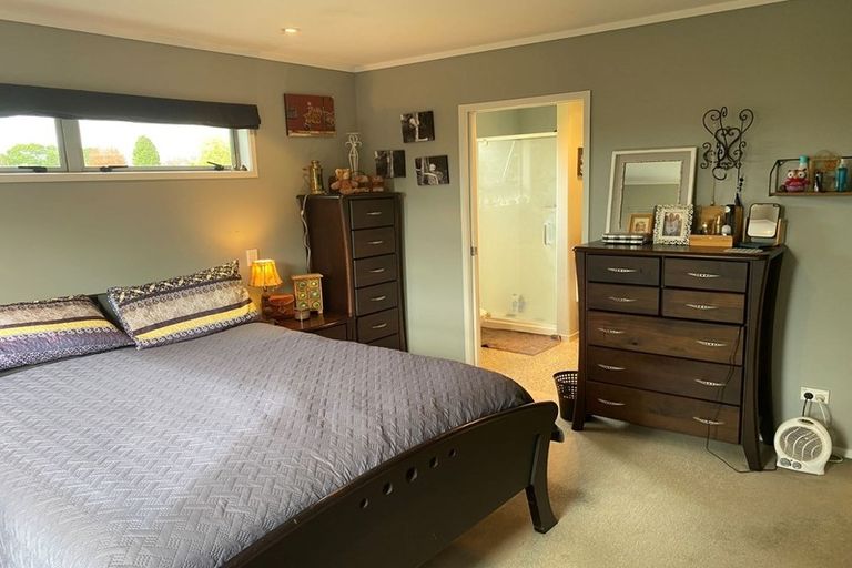 Photo of property in 8a Cameron Road, Te Puke, 3119