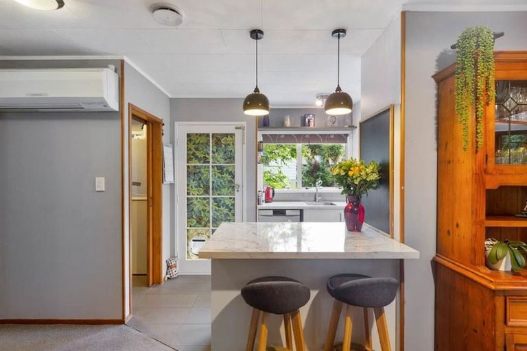 Photo of property in 106 Stanley Road, Glenfield, Auckland, 0629