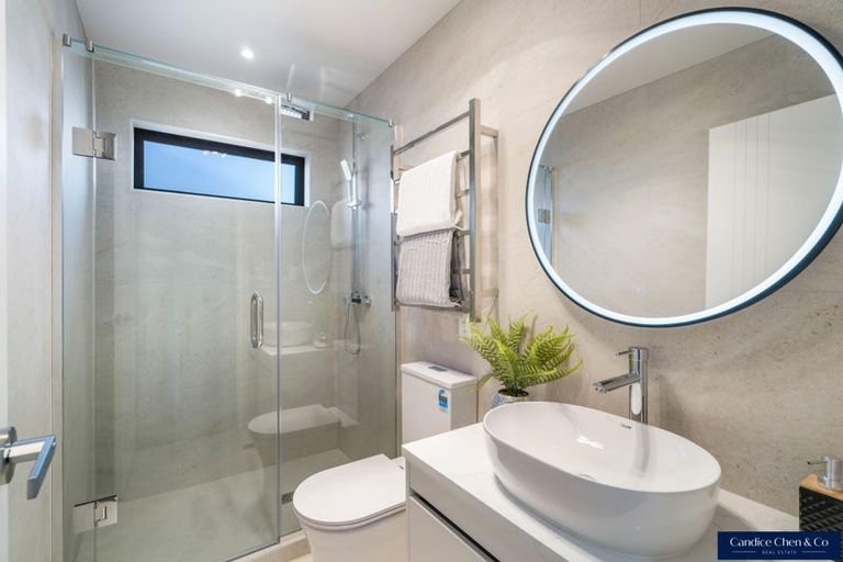 Photo of property in 4/16 Binsted Road, New Lynn, Auckland, 0600