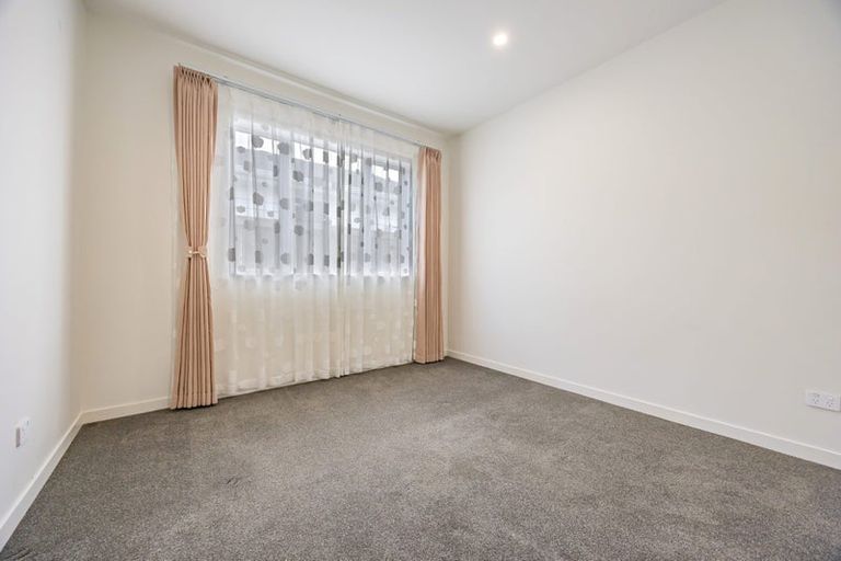 Photo of property in 12 Moemoea Avenue, Kumeu, 0810