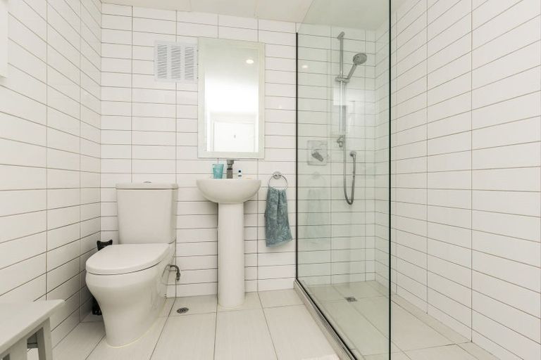 Photo of property in Grosvenor Flats, 19 Cottleville Terrace, Thorndon, Wellington, 6011