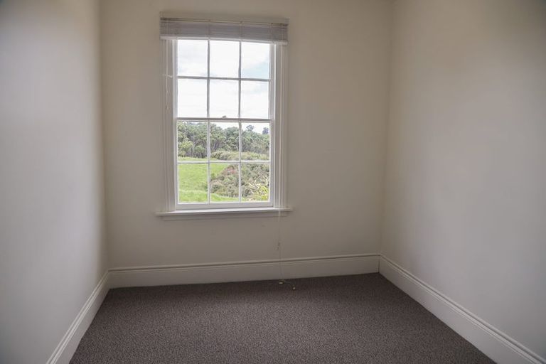 Photo of property in 204 Cape Rodney Road, Leigh, 0985