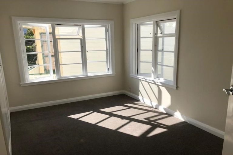 Photo of property in 29a Grass Street, Roseneath, Wellington, 6011