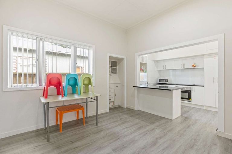 Photo of property in 15 Princes Street, Pukekohe, 2120