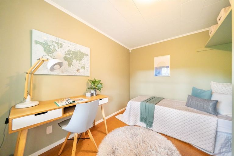 Photo of property in 28 Chichester Drive, Pinehaven, Upper Hutt, 5019