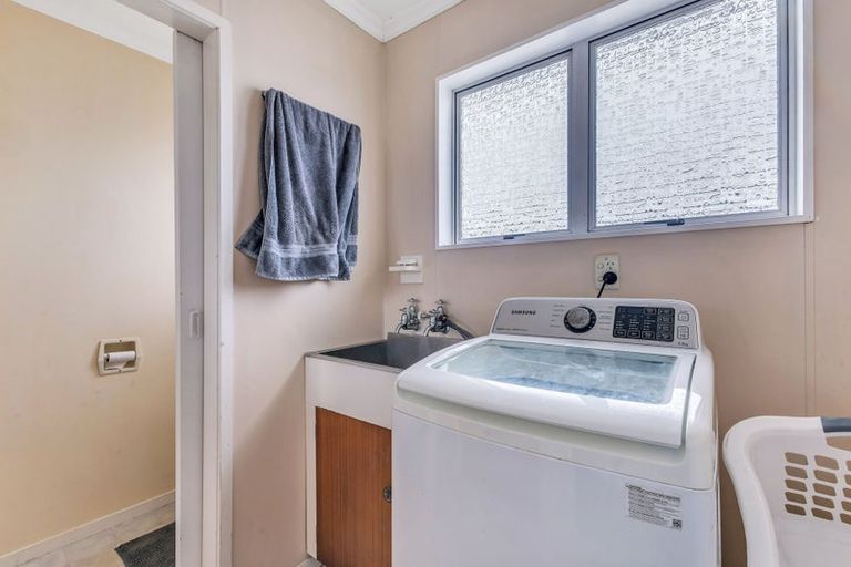 Photo of property in 43b Fulford Street, New Plymouth, 4310