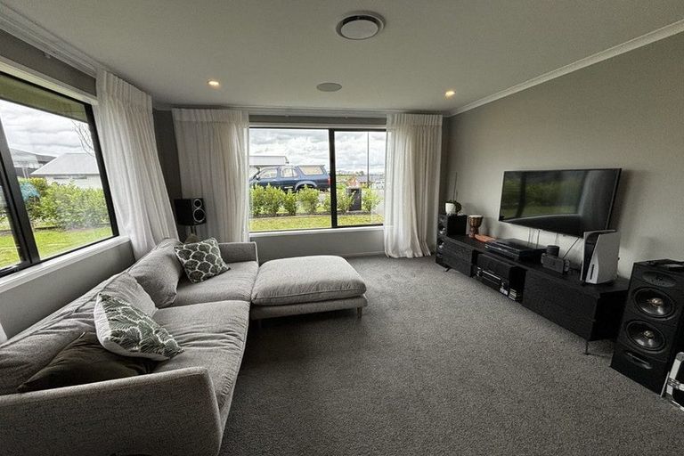 Photo of property in 11 Tabernacle Street, Karaka, 2124