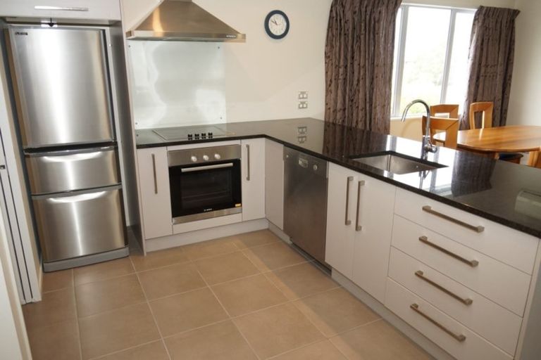 Photo of property in 5y Somerville Crescent, Aidanfield, Christchurch, 8025