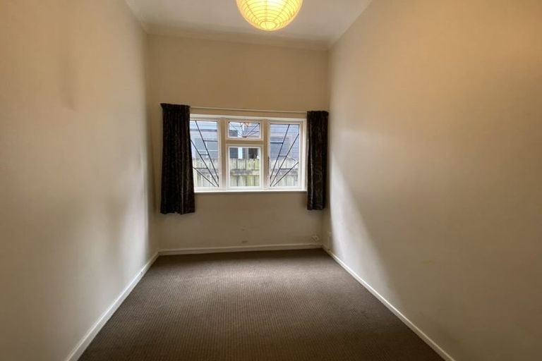 Photo of property in 96 Pirie Street, Mount Victoria, Wellington, 6011