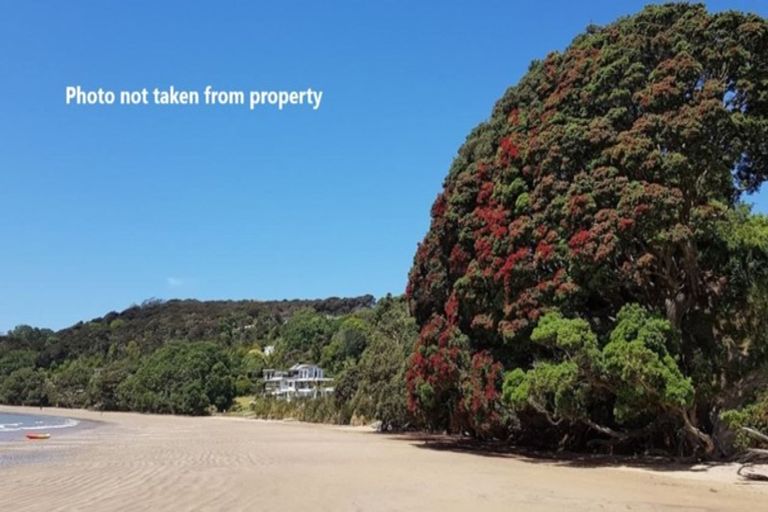 Photo of property in 20 Lori Lane, Coopers Beach, 0420