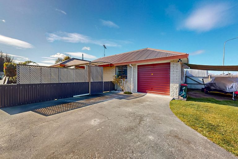 Photo of property in 15 Robinson Street, Rakaia, 7710