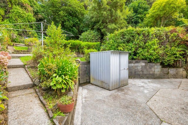 Photo of property in 10 Deller Grove, Silverstream, Upper Hutt, 5019