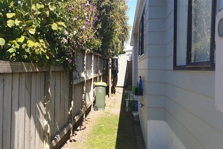 Photo of property in 12 Ngarimu Place, Mount Maunganui, 3116