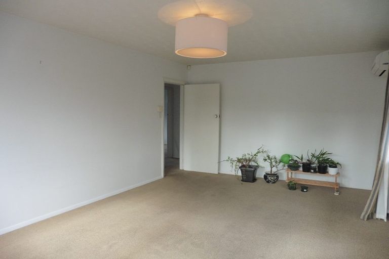 Photo of property in 4/111 Aikmans Road, Merivale, Christchurch, 8014
