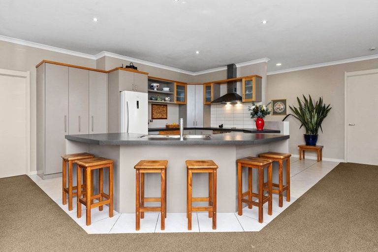 Photo of property in 88 Brookvale Road, Havelock North, 4130