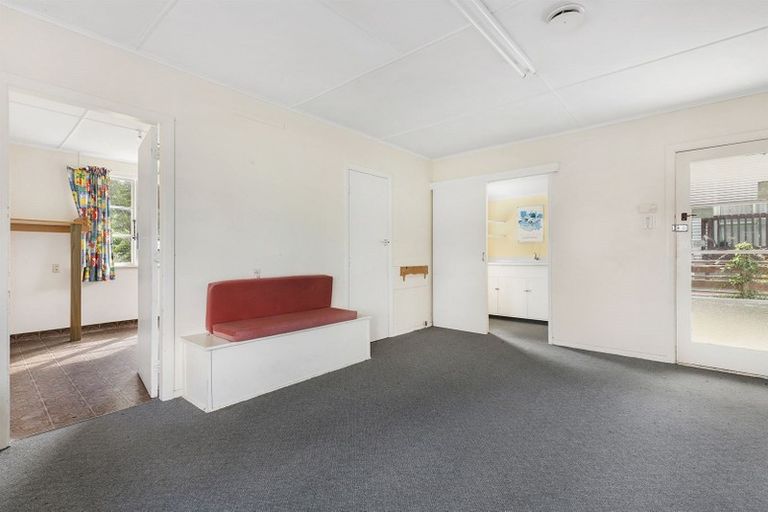 Photo of property in 49a Mungavin Avenue, Ranui, Porirua, 5024
