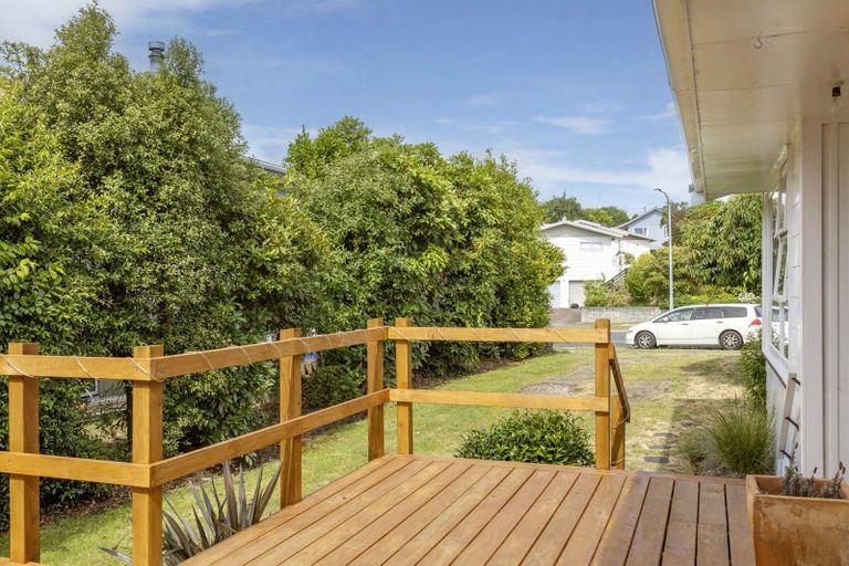 Photo of property in 17 Richmond Avenue, Richmond Heights, Taupo, 3330