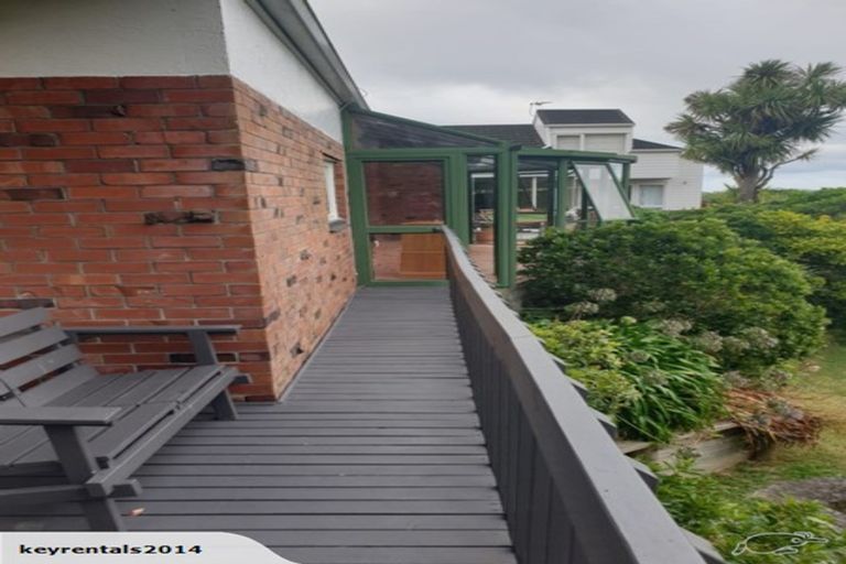 Photo of property in 20b Bushey Way, Maungaraki, Lower Hutt, 5010