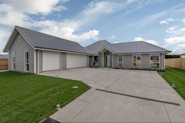 Photo of property in 48 Luxembourg Crescent, Halswell, Christchurch, 8025
