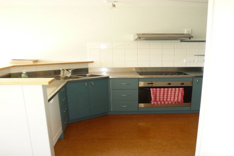 Photo of property in 74 Nairn Street, Mount Cook, Wellington, 6011