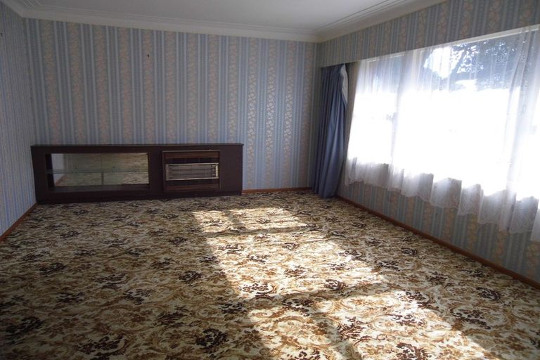 Photo of property in 1/32 Wallace Road, Papatoetoe, Auckland, 2025