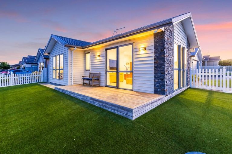 Photo of property in 11 Rainsford Road, Pukekohe, 2120