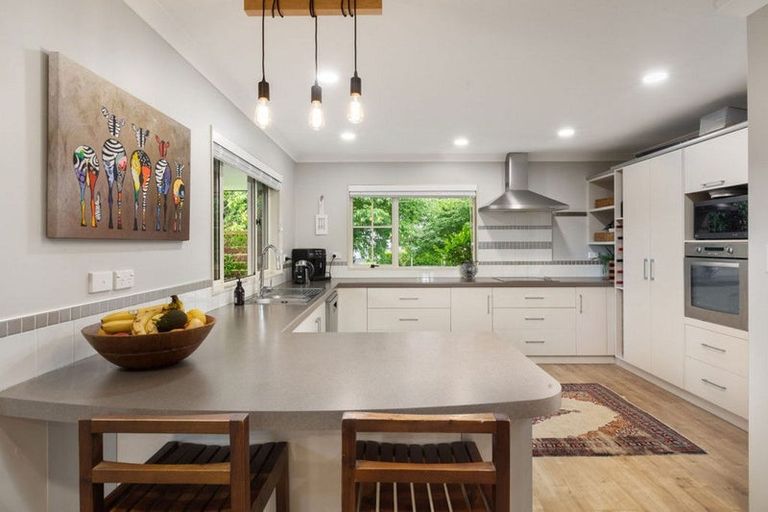 Photo of property in 2 Bransley Grove, Katikati, 3129