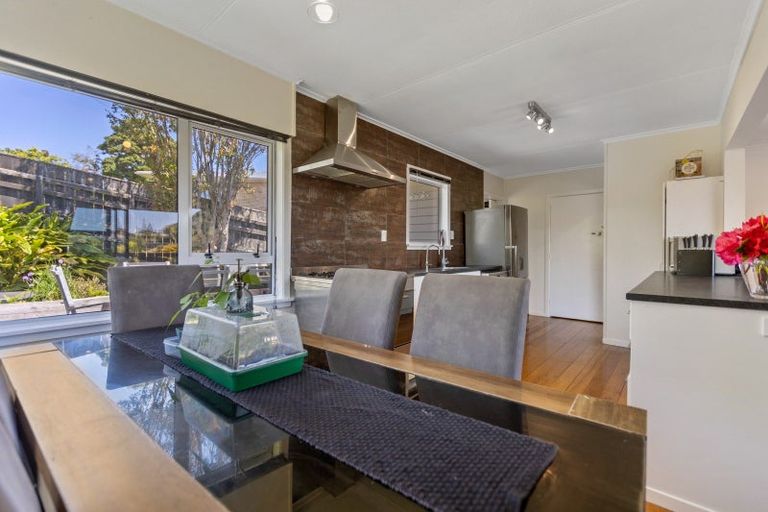 Photo of property in 7 Penrith Street, Westown, New Plymouth, 4310