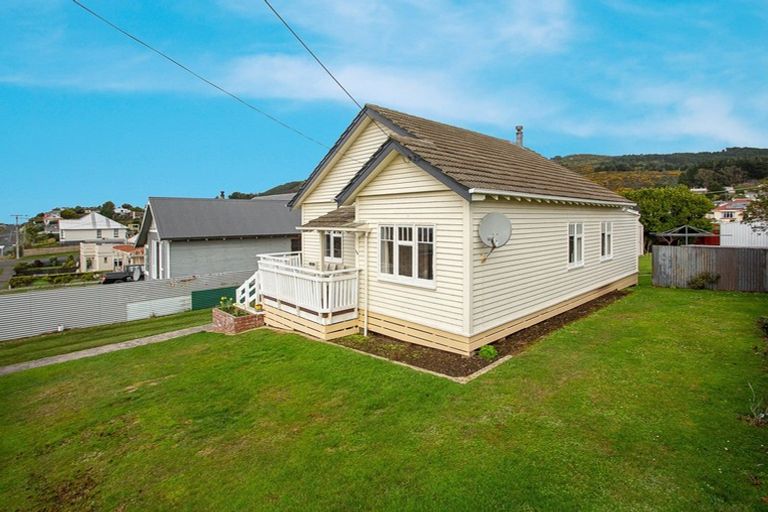 Photo of property in 180 Foyle Street, Bluff, 9814