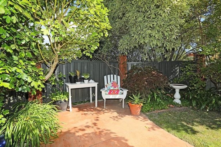 Photo of property in 42 Mission Road, Greenmeadows, Napier, 4112