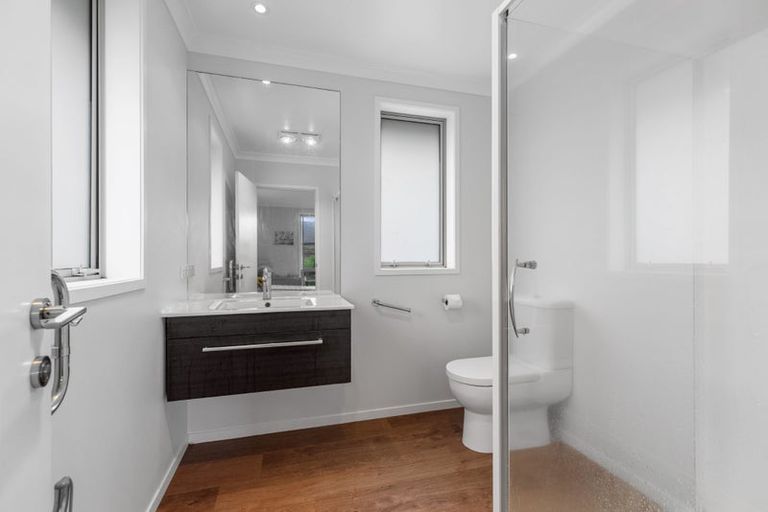 Photo of property in 35 Teal Place, Pyes Pa, Tauranga, 3112