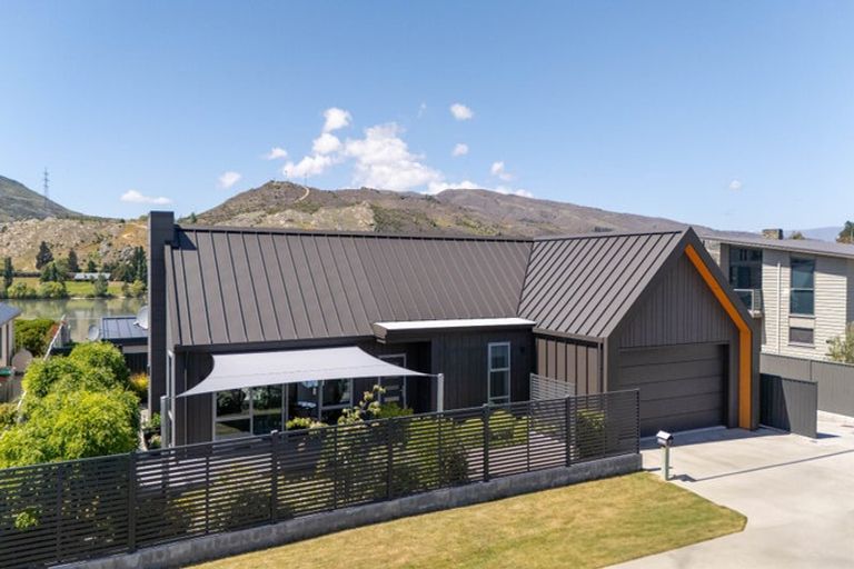 Photo of property in 7 Mckellar Court, Cromwell, 9310