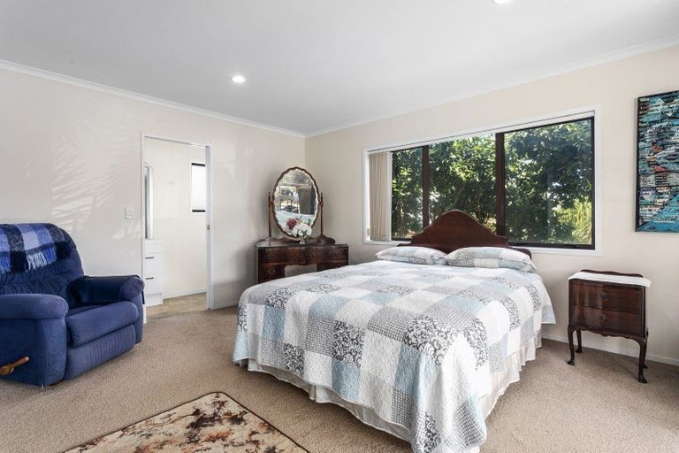 Photo of property in 14 Commodores Close, Coastlands, Whakatane, 3120