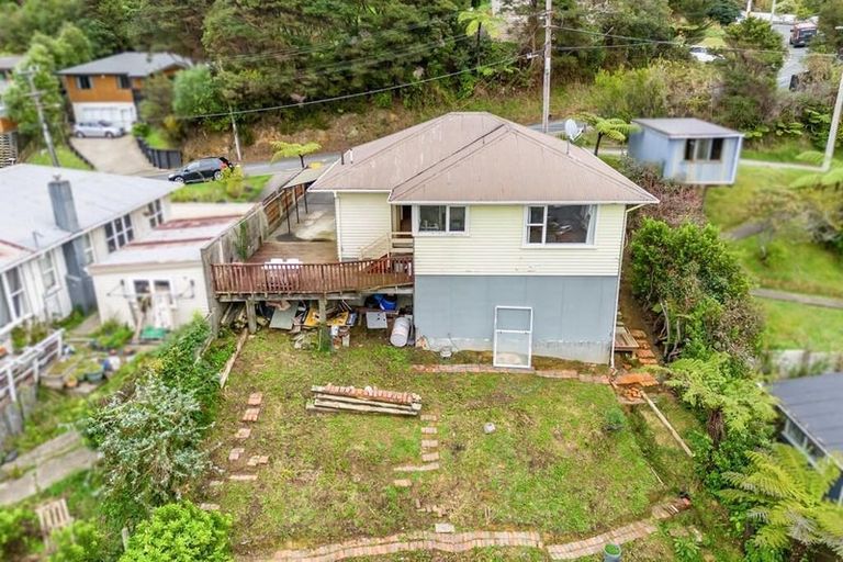 Photo of property in 30 Logie Street, Stokes Valley, Lower Hutt, 5019