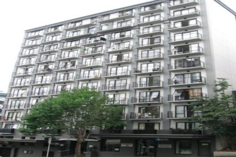 Photo of property in 3 Jessmae Place, Hillcrest, Auckland, 0627