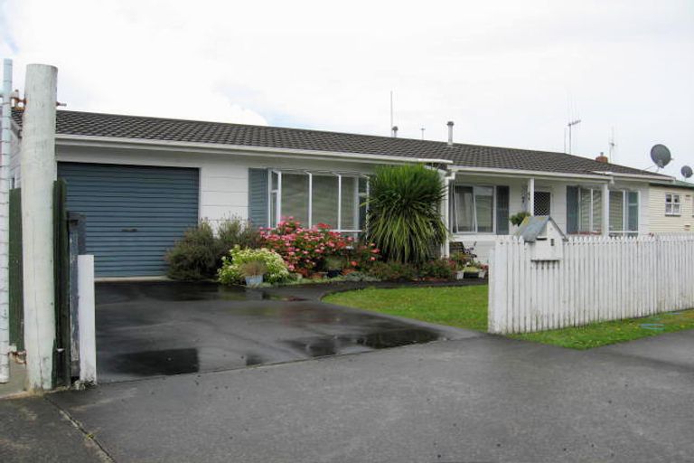 Photo of property in 2 Lytton Street, Feilding, 4702